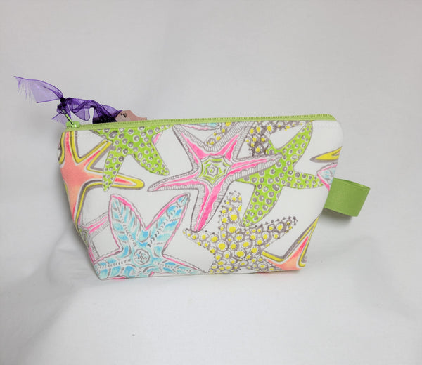 Summertime starfish print zippered bag